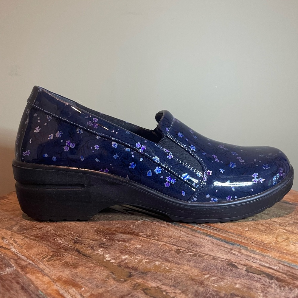 New Easy Works by Easy Street Women's Work Nurse Doctor Medical Clogs Size 12 W